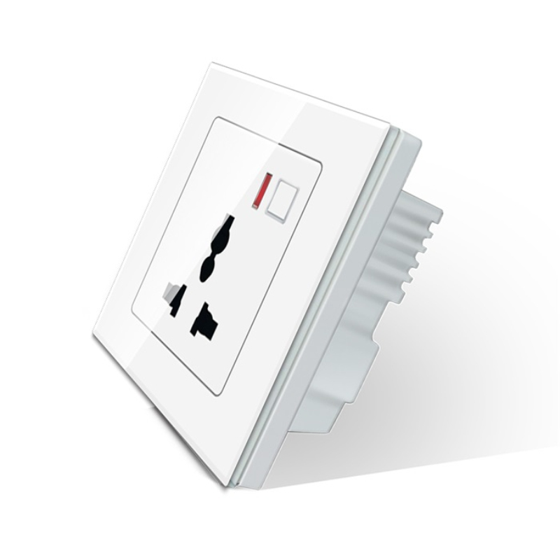 L8 Smart Socket